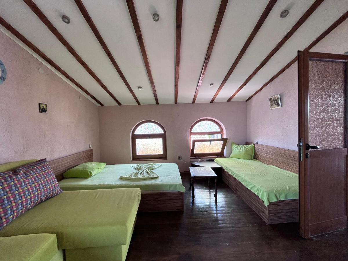 Brunette Beauties Guesthouse & Studio Sinemorets Extérieur photo